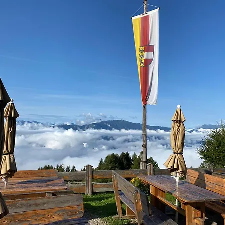 Ferienappartement Dr. Weintoegl Apartment Bad Kleinkirchheim